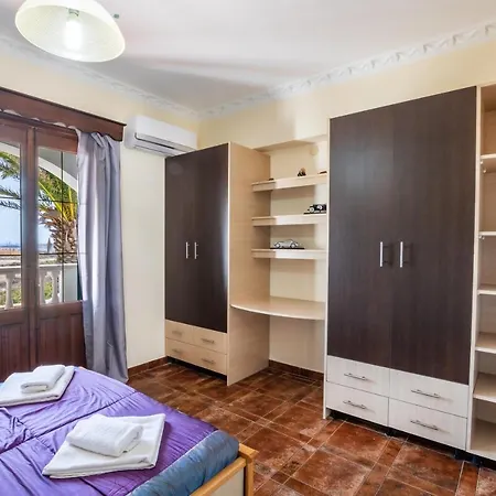 Oceanviewvilla Afiártisz